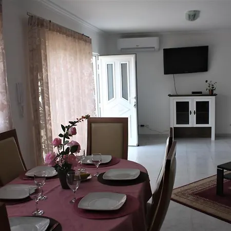 Moradia Dematos Villa *