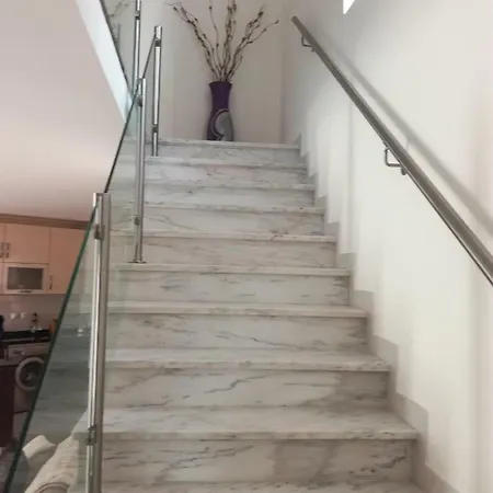 Moradia Dematos Villa *